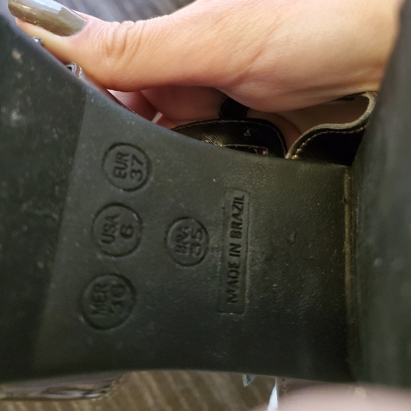 Sandal - Picture 6 of 6